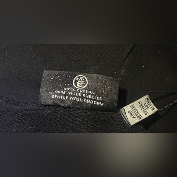 Men's Black and White Zip-Up Sweater - Picture 8 of 8